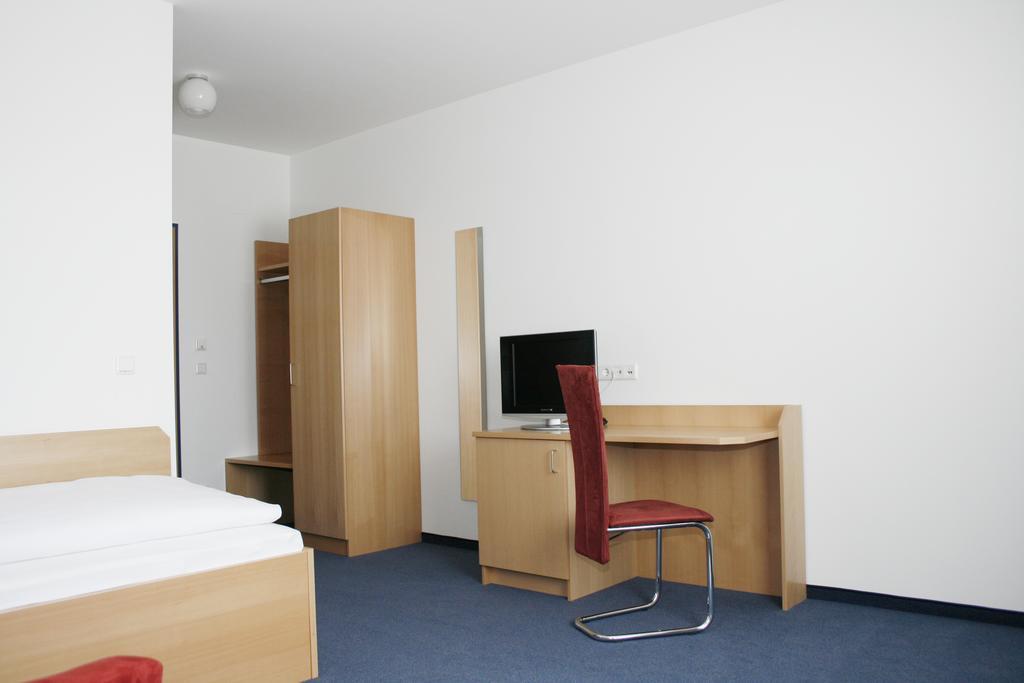G&K Hotel Guntramsdorf Exteriör bild